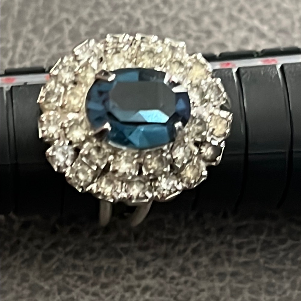 *Elegant Blue and CZ Gemstone Ring